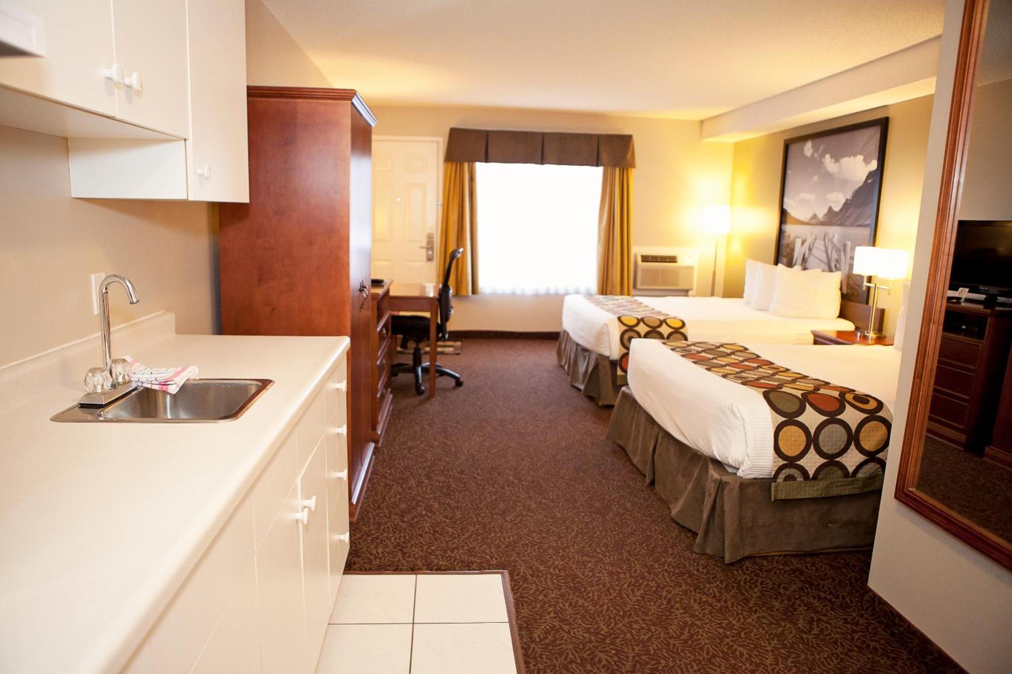 Super 8 By Wyndham Cochrane Hotell Eksteriør bilde